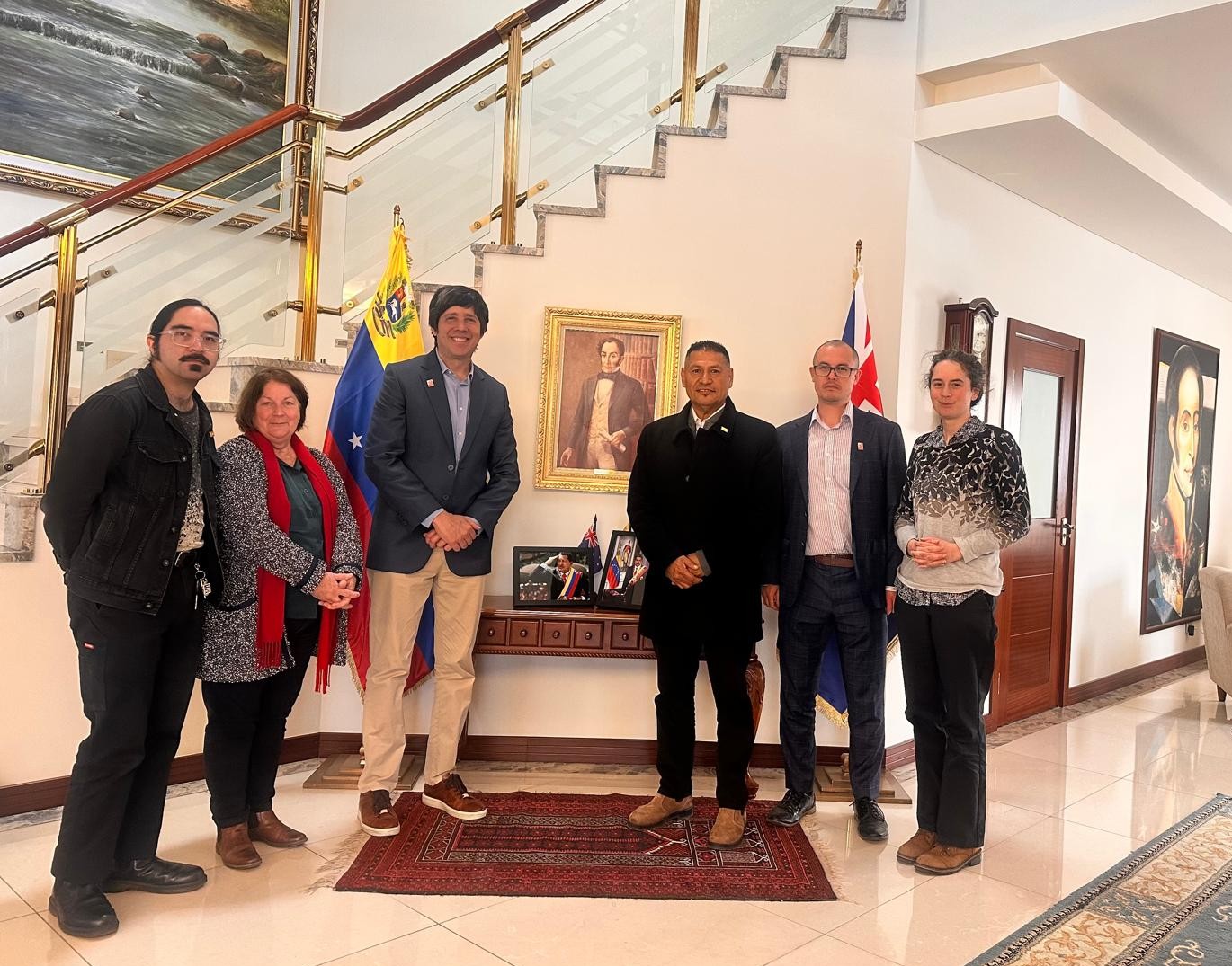 Partido Comunista de Australia rechaza acciones intervencionistas de Washington en Venezuela